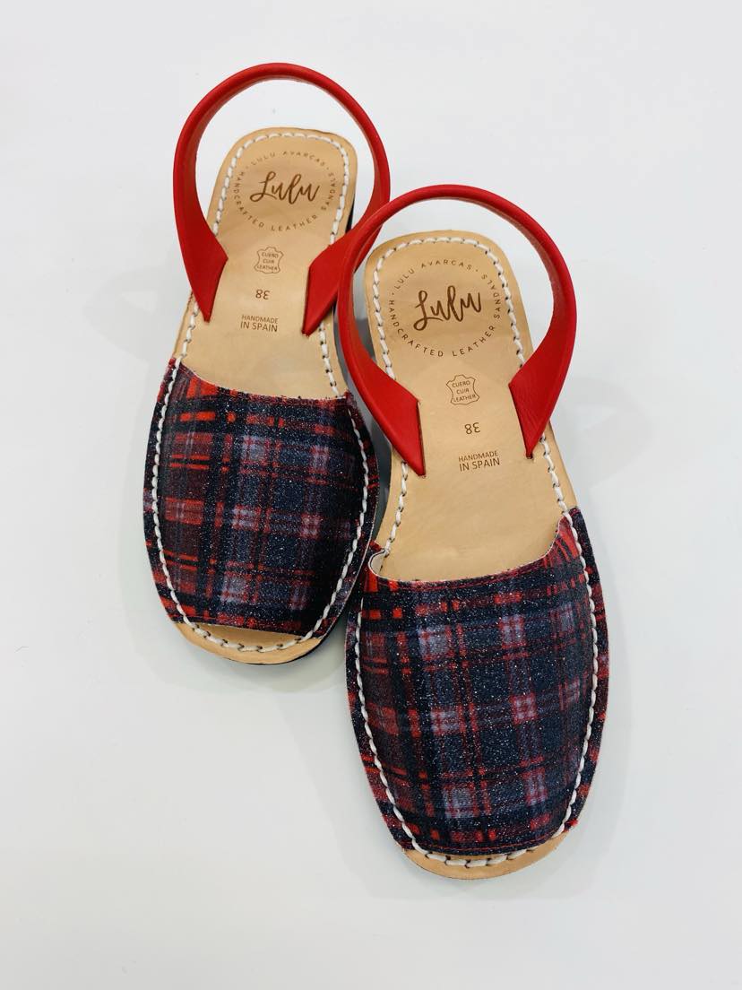 LULU AVARCAS BLACK WEDGE IN RED TARTAN